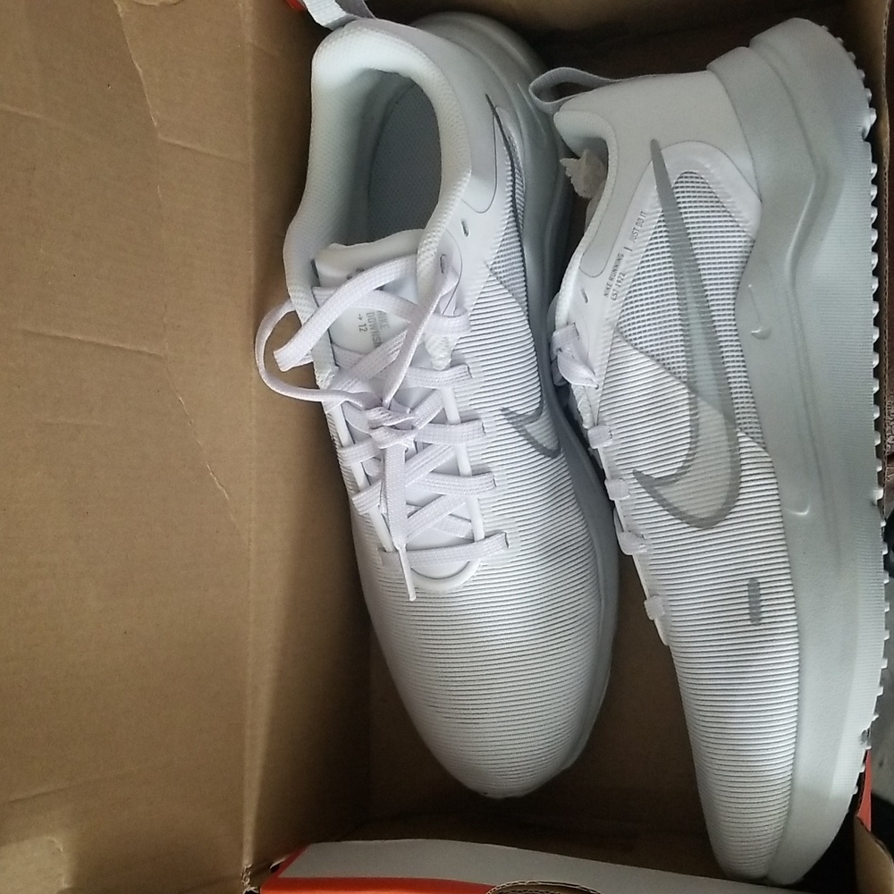 NIB Nike downshifter 12 womens